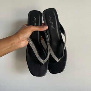 Black kitten sandals